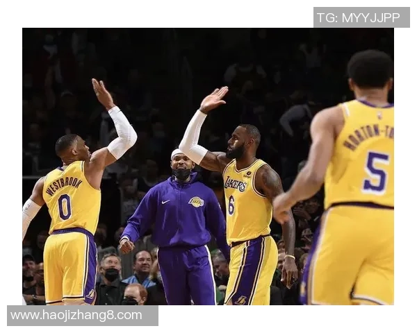 伯明翰与狼队激战正酣比分揭晓引发球迷热议