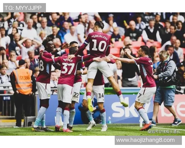 利物浦迎战柏林赫塔展现英超与德甲球队的激情对决 利物浦迎战柏林赫塔展现英超与德甲球队的激情对决