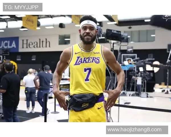 布拉切与易建联的对决谁能在篮球场上笑到最后解析两位球员的实力与风格 布拉切与易建联的对决谁能在篮球场上笑到最后解析两位球员的实力与风格