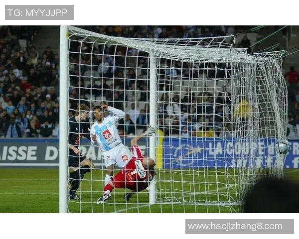 巴黎圣日耳曼与安格斯精彩对决集锦回顾与精彩瞬间分析 巴黎圣日耳曼与安格斯精彩对决集锦回顾与精彩瞬间分析